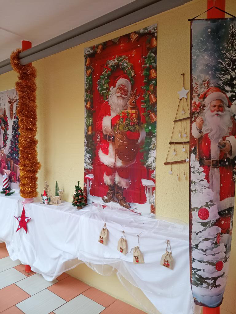 94D7ACEF-88C5-4F42-B2C1-08EC4FDBDF65